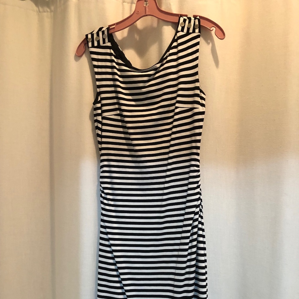 Casual to dressy dress